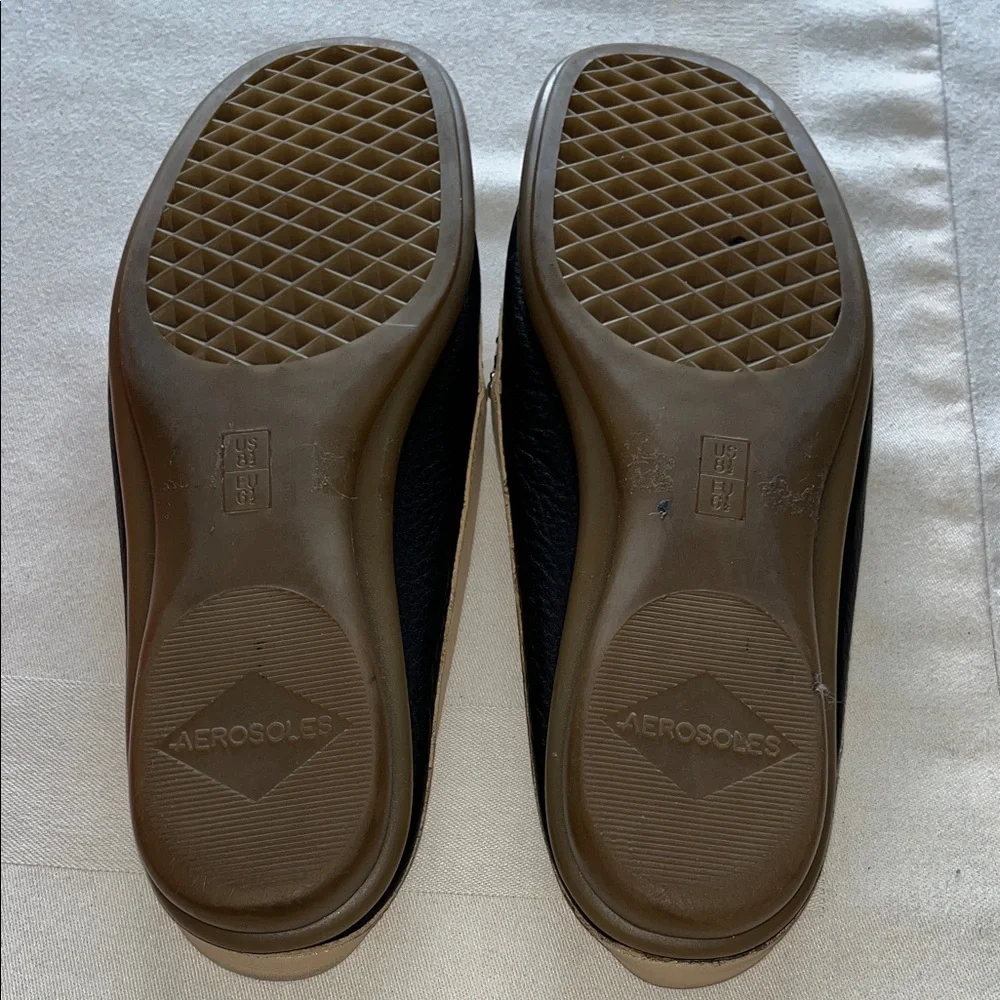 AEROSOLES Black and Tan Bow Loafers - Picture 5 of 6